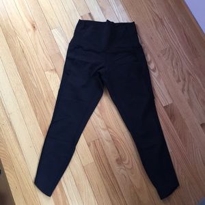 Lululemon Black 7/8 tight mesh snakeskin sides